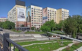 Двух комнатная квартира с видом на парк первого президента, 2 этаж из 9